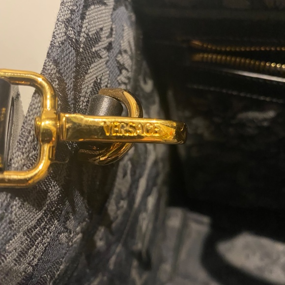 Versace Barocco Athena Medium Tote Bag - Picture 5 of 7